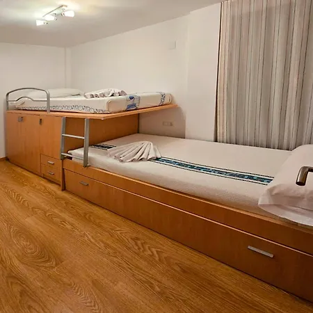 Apartamentos Canfranc Pueblo 3000 Exterior photo